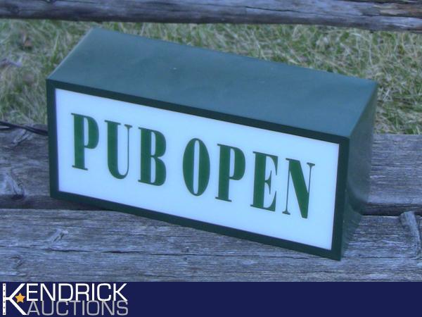 lot 12 image: Pub OpenClosed Light