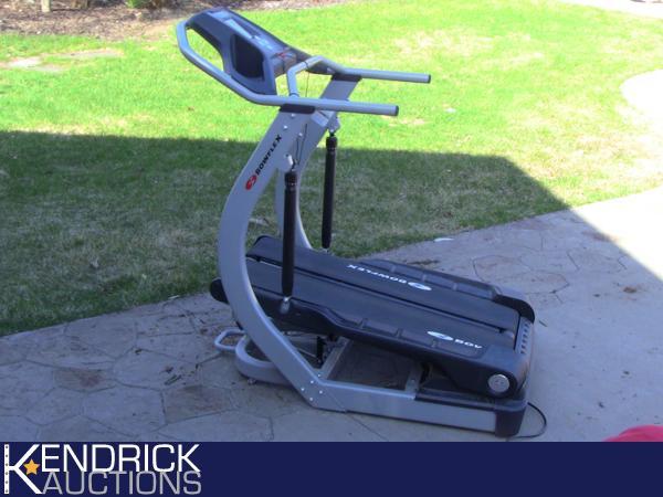 lot 18 image: Bowflex TreadClimber TC 5500 Cardio Machine