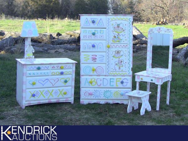 lot 34 image: Artist Painted Childrens Bedroom Furniture Set