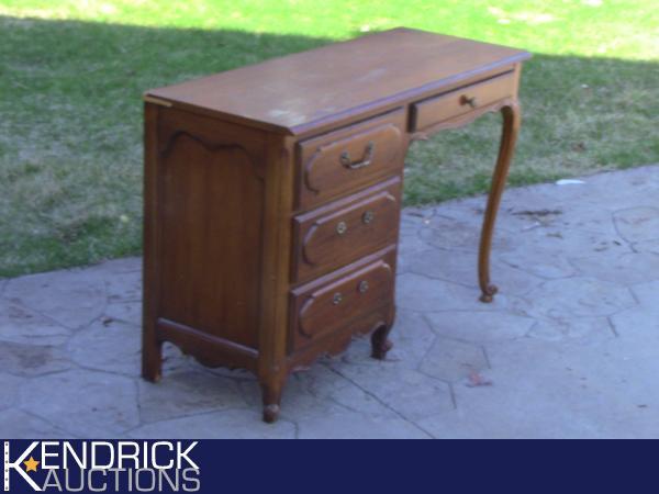 lot 37 image: Henry Link Wood Queen Ann Desk