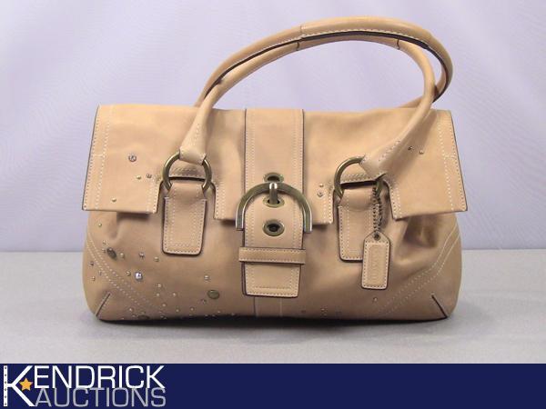 lot 52 image: Authentic COACH Purse
