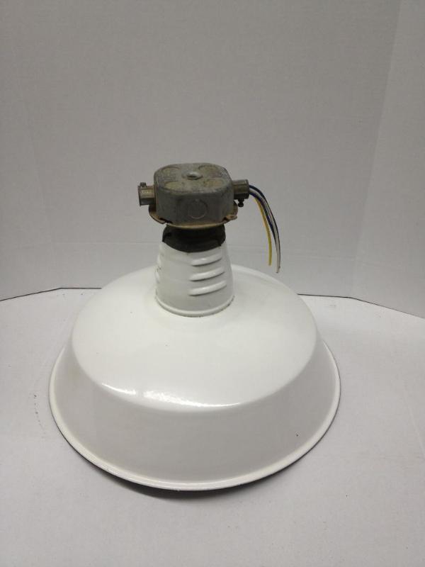 lot 112 image: Vintage Enamel Light Fixture