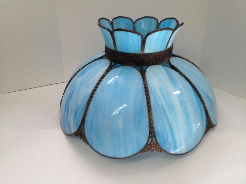 lot 22 image: Vintage Glass and Brass Lamp Shade