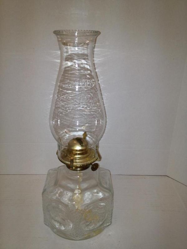 lot 28 image: Clear Glass Oil Lamp