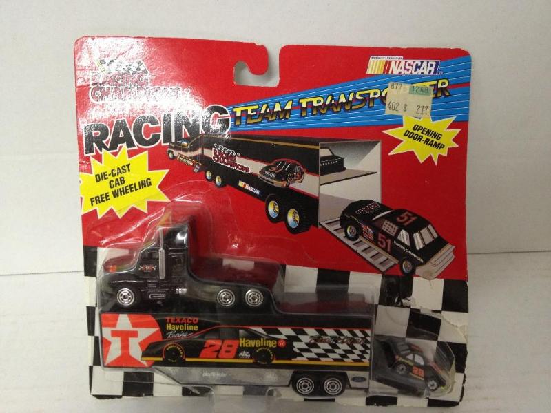 lot 41 image: 1994 Racing Champions Team transport #28 Ernie Irvan