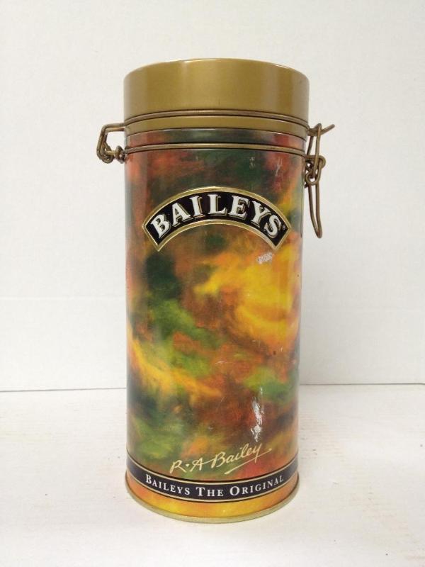 lot 48 image: Baileys Irish Cream 1993 Tin Collectors Canister