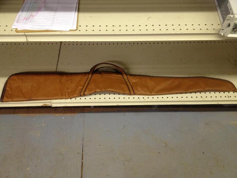 lot 76 image: Rifle Shotgun Gun Case