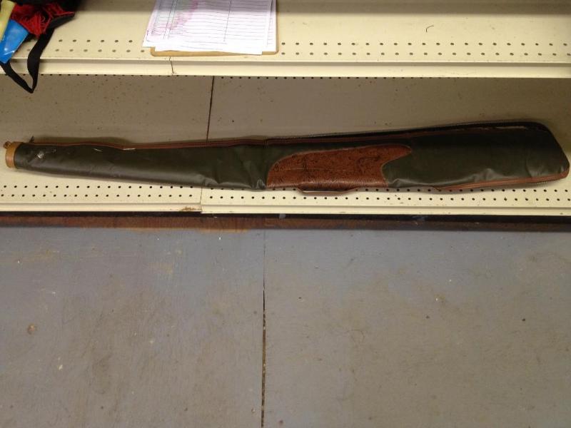lot 77 image: Rifle Shotgun Gun Case