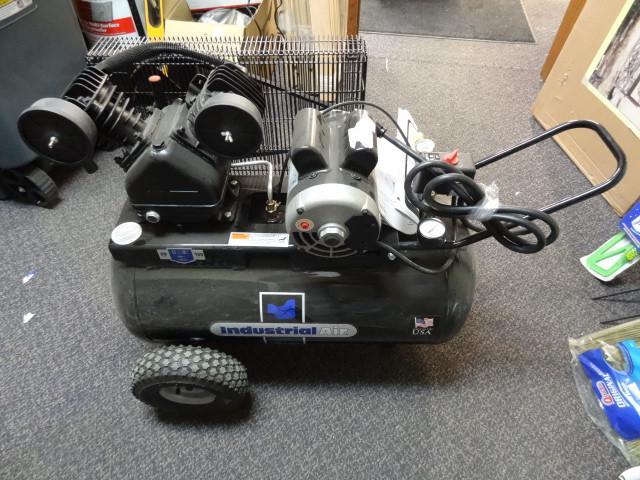 lot 1 image: New industrial Air 20 gal 135 psi a...