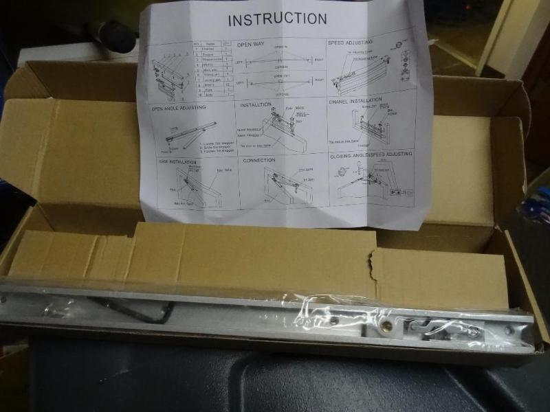 lot 118 image: Qty 3 New Industrial door closer ri...