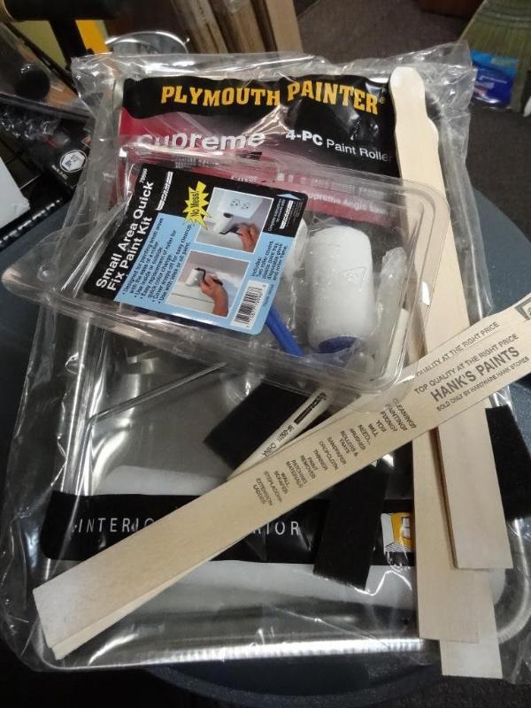 lot 145 image: New Painters Lot Roller, roller cov...