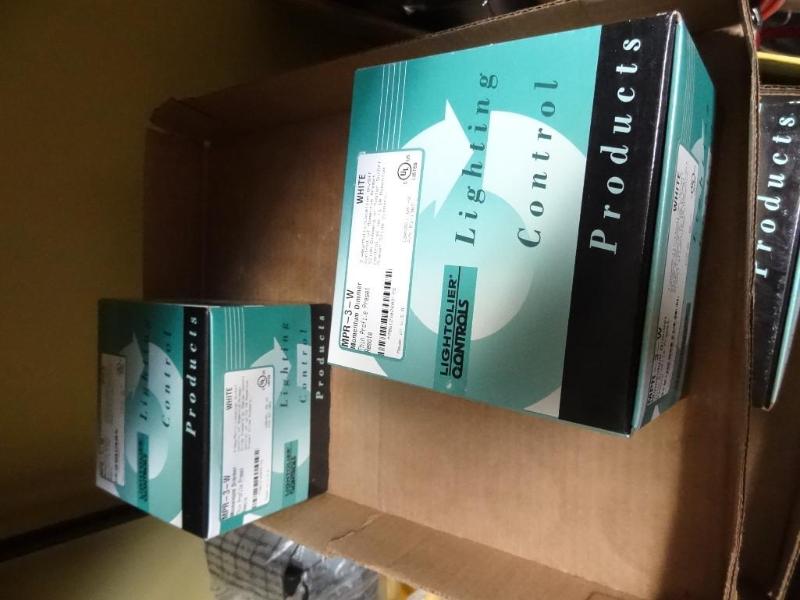 lot 156 image: Qty 2 New Lightolier Dimmer Switch ...