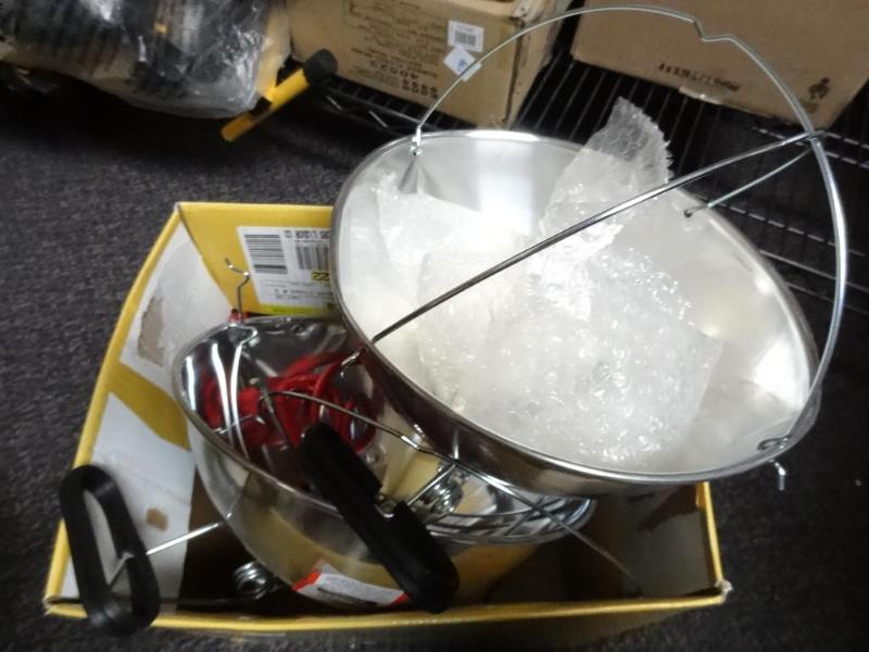 lot 160 image: Qty 3 BrooderClamp light with 6ft ...