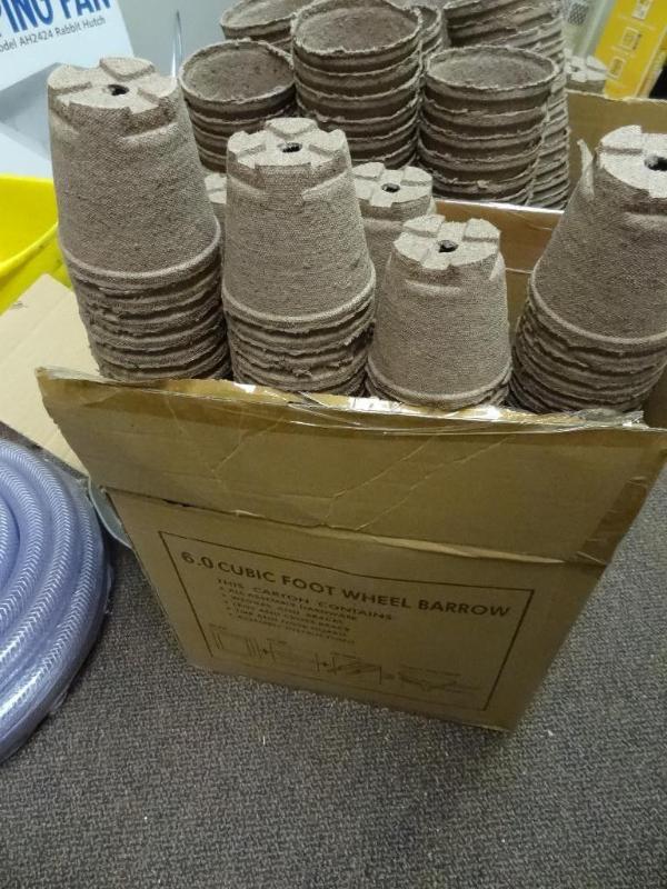 lot 178 image: Approx 200 New 4 Jiffy Peat Pots...