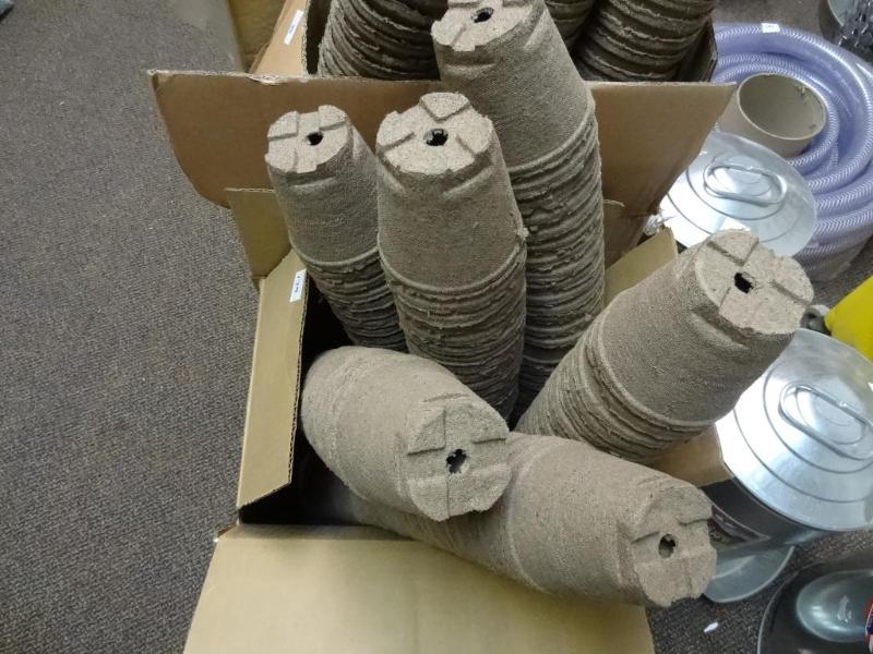 lot 179 image: Approx 200 New 4 Jiffy Peat Pots...