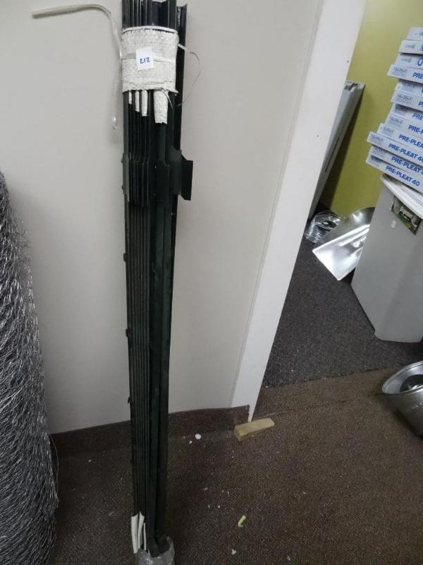 lot 212 image: Qty 10 New 4ft LD U-Post metal fenc...