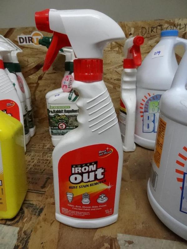 lot 218 image: New 1 gal Bleach and 16oz Super Iro...