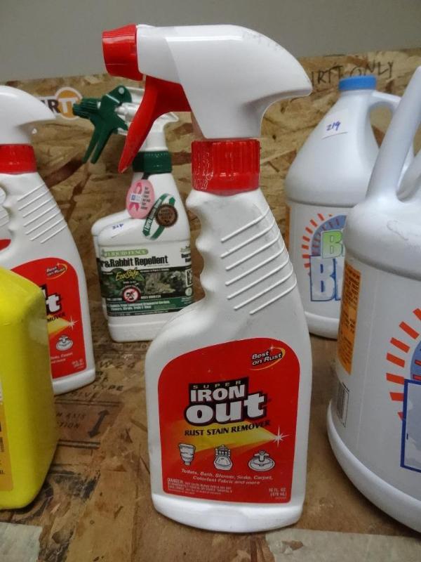 lot 219 image: New 1 gal Bleach and 16oz Super Iro...