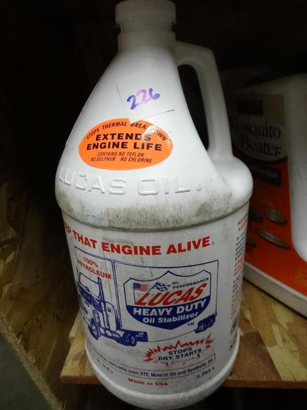 lot 226 image: New Lucas Oil Oil Stabilizer Heavy ...
