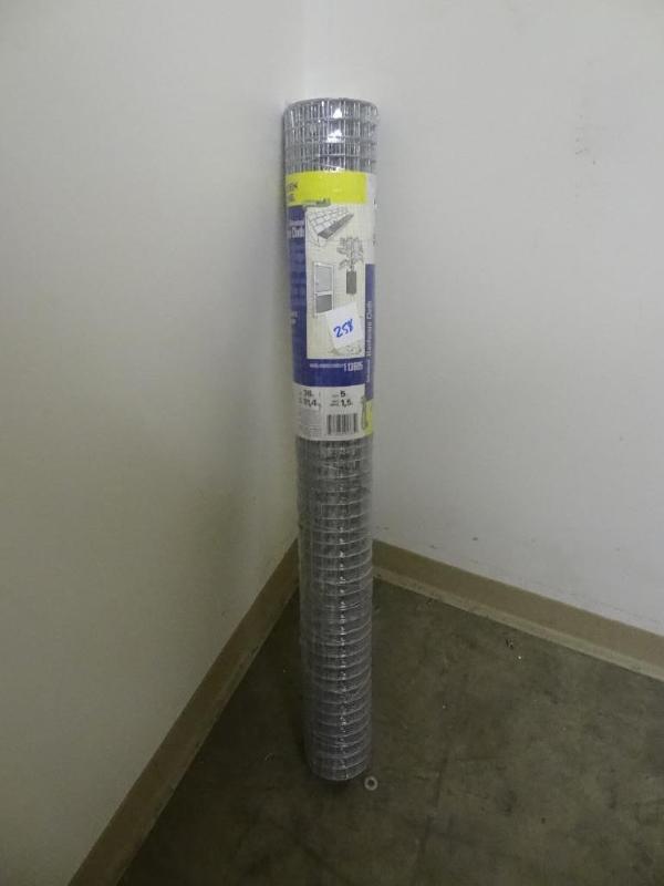lot 258 image: New Roll Hardware Cloth 12 mesh, 3...