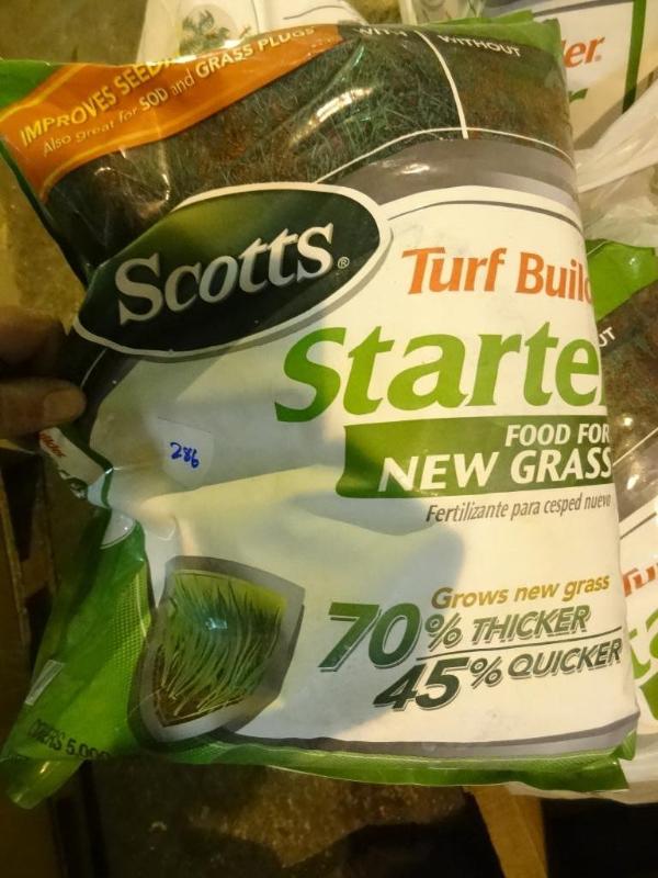 lot 286 image: approx 15 lbs Scotts turf builder s...