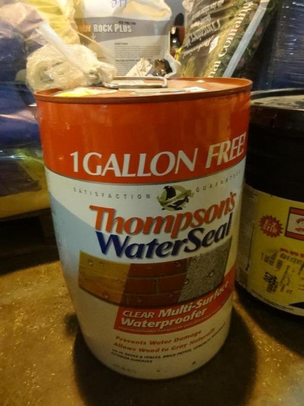 lot 298 image: 6 gallons Thompsons water seal mul...