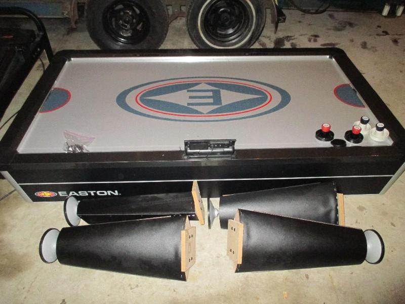 lot 23 image: Easton Air Hockey
