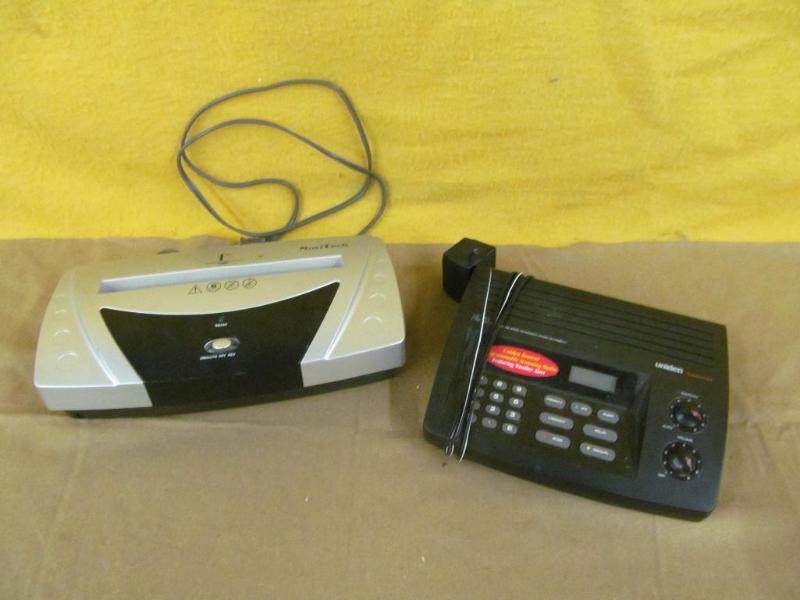 lot 101 image: Uniden Scanner, NoviTech Paper Shre...