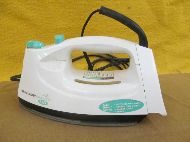 lot 108 image: Black and Decker iron...