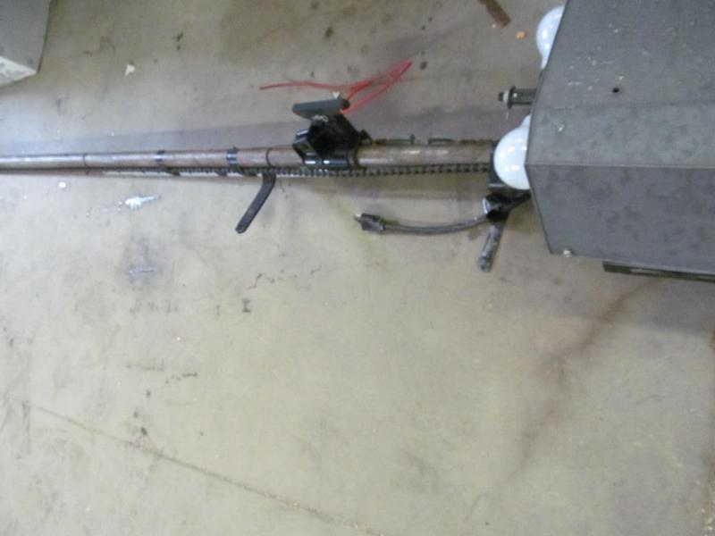 lot 121 image: Stanley Door System Model D1000 A07...