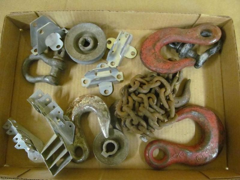 lot 123 image: Chain Hooks, Brackets, Short Length...