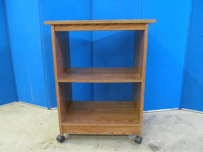 lot 13 image: Wooden Kitchen Appliance Cart, 30 i...