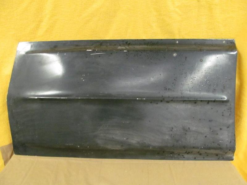 lot 130 image: Fiberglass Hood Scoop For Chevrolet...