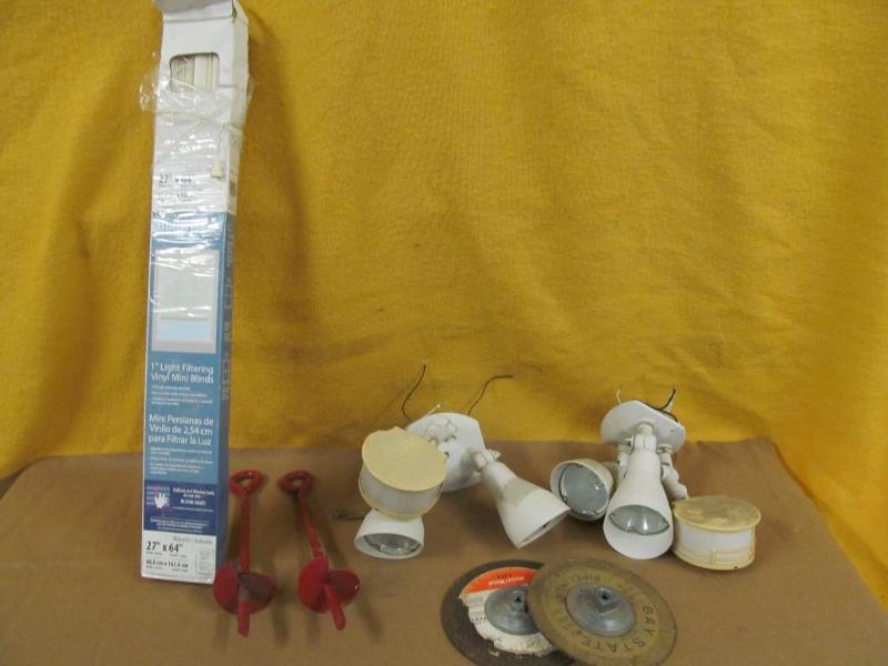 lot 138 image: 2 Outdoor Security Lights, 2 Ground...