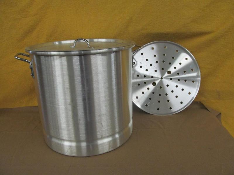 lot 146 image: Very Large Stock Pot - Approx. 10 G...