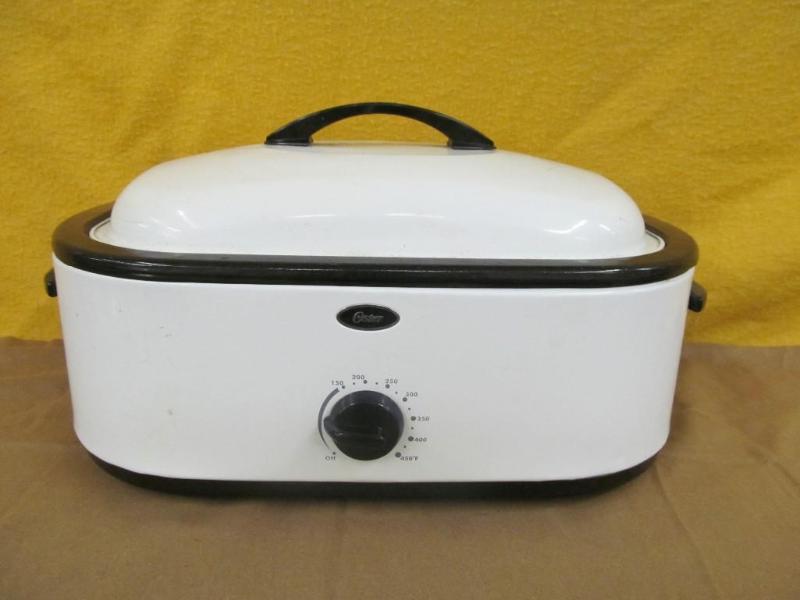lot 153 image: Oster 18 Quart Roaster with Rach...