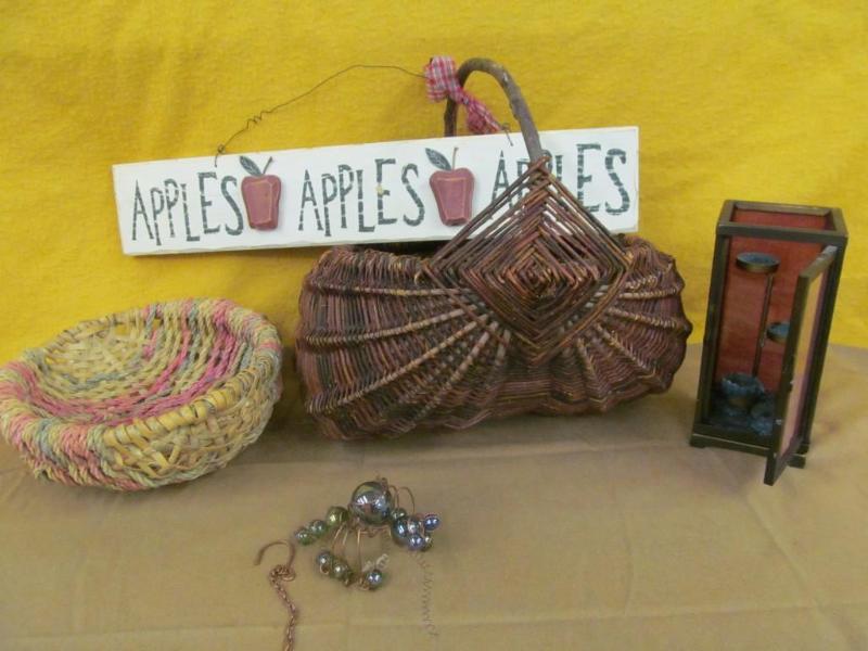 lot 168 image: 2 Wicker Baskets, Happy Apples, Out...
