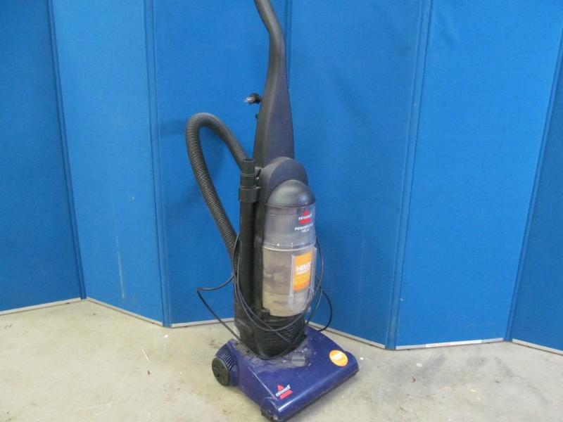 lot 17 image: Bissell Power Force Vacuum...