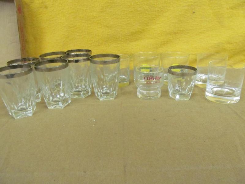 lot 188 image: Assortment of Glasses - Cocktail Gl...