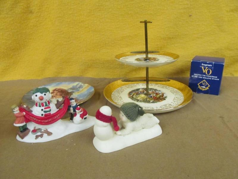 lot 199 image: 2 Tier Serving Tray, Plate, Snowbab...