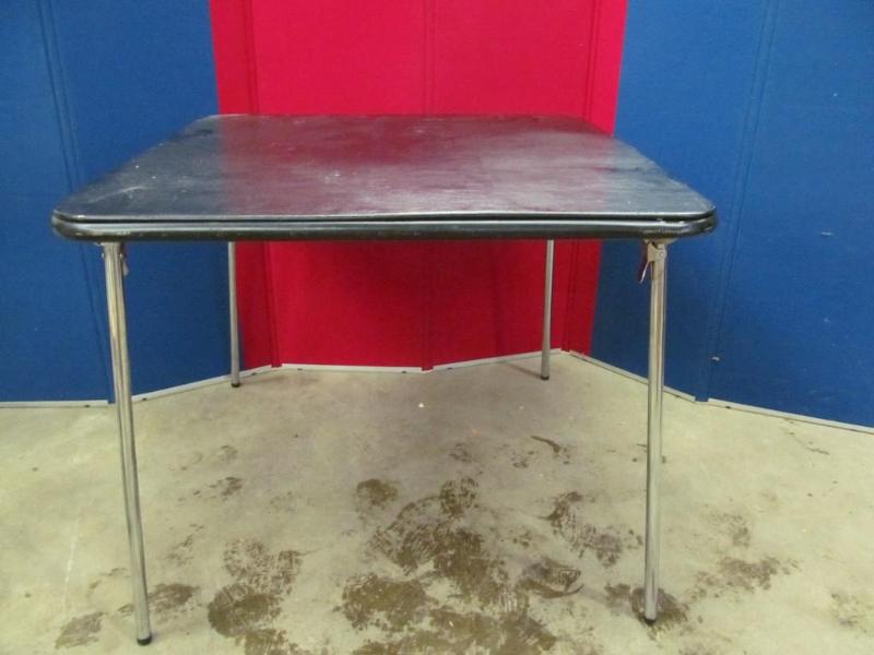 lot 225 image: Card Table...
