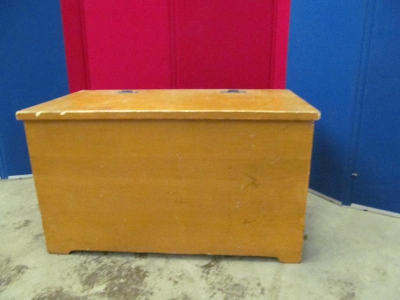 lot 226 image: Wood Chest, 30&quotL x 17&quotw x...