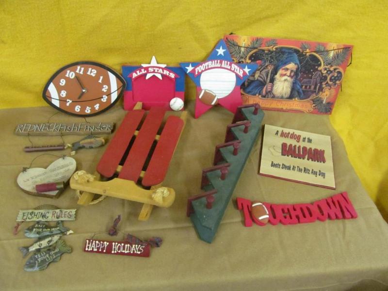 lot 41 image: Variety of Household Decor - Sled, ...