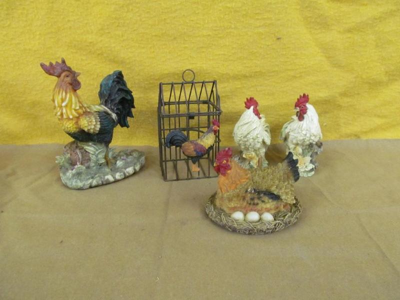 lot 45 image: Chicken Decor - Little Metal Cage...