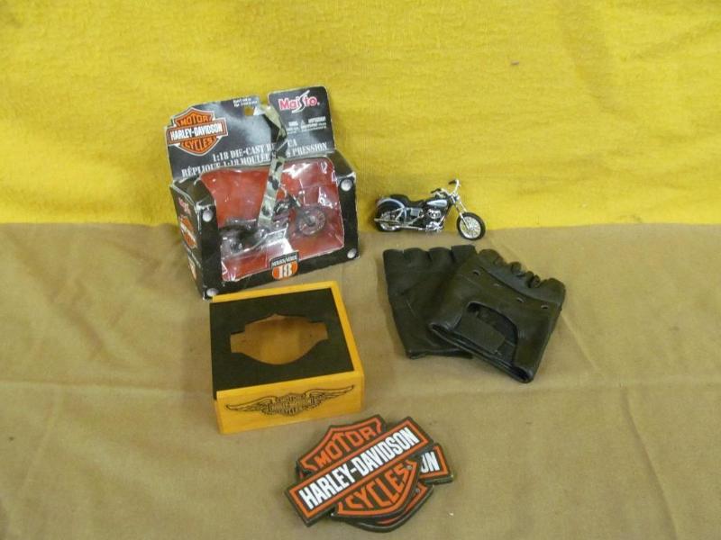 lot 74 image: Leather Riding Gloves and 2 Die Cas...