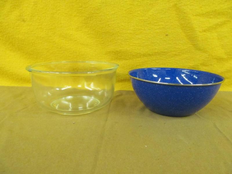 lot 75 image: Glass Bake Mixing Bowl and Enamel M...