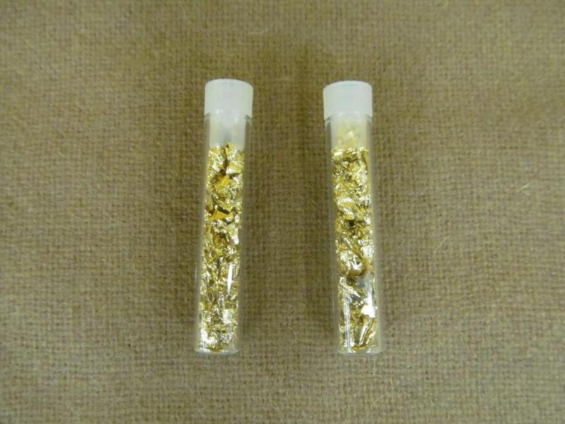 lot 93 image: 2 Small Viles of Gold Flex - Do Not...