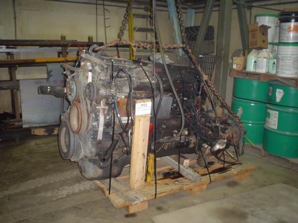Cummins N14 diesel engine with 10 s...