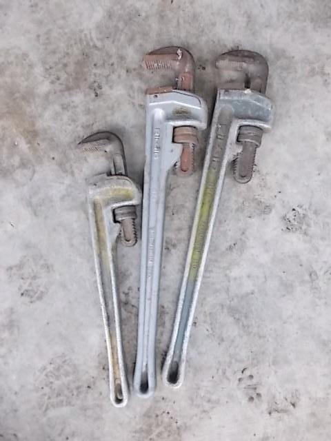lot 31 image: 3-Aluminum Ridgid Pipe Wrenches (2-...