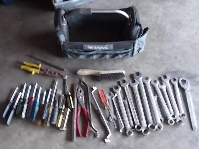 lot 41 image: Tool Caddy & Contents Wrenches...
